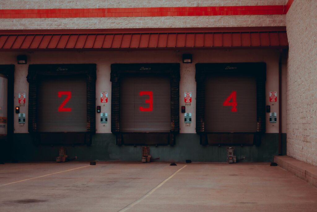 Loading Dock Automation Boosts Warehouse Efficiency | Arvist
